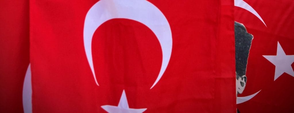 Derviški ples sema: Popotovanje skozi mistične viharje duše