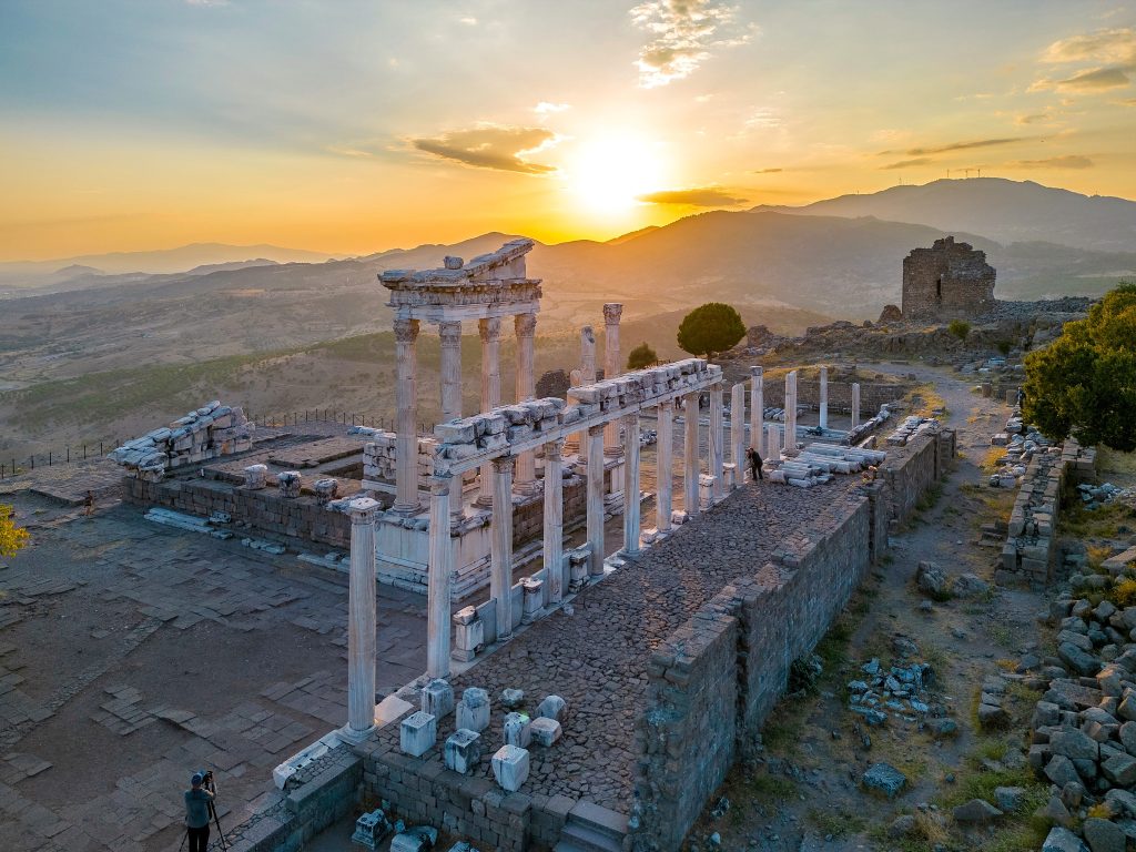 Potovanje po Turčiji: Med vrtovi duše in kamnitimi pravljicami