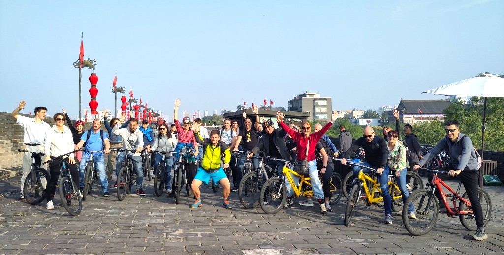 Kitajska z vodnikom Primožem - v deželi tisočerih zgodb